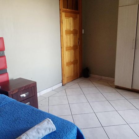 Ebony Guest House بريتوريا المظهر الخارجي الصورة