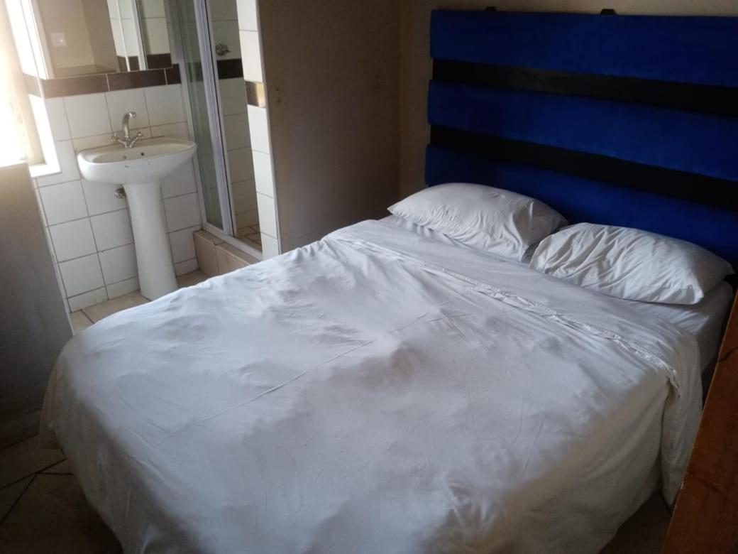 Ebony Guest House بريتوريا المظهر الخارجي الصورة