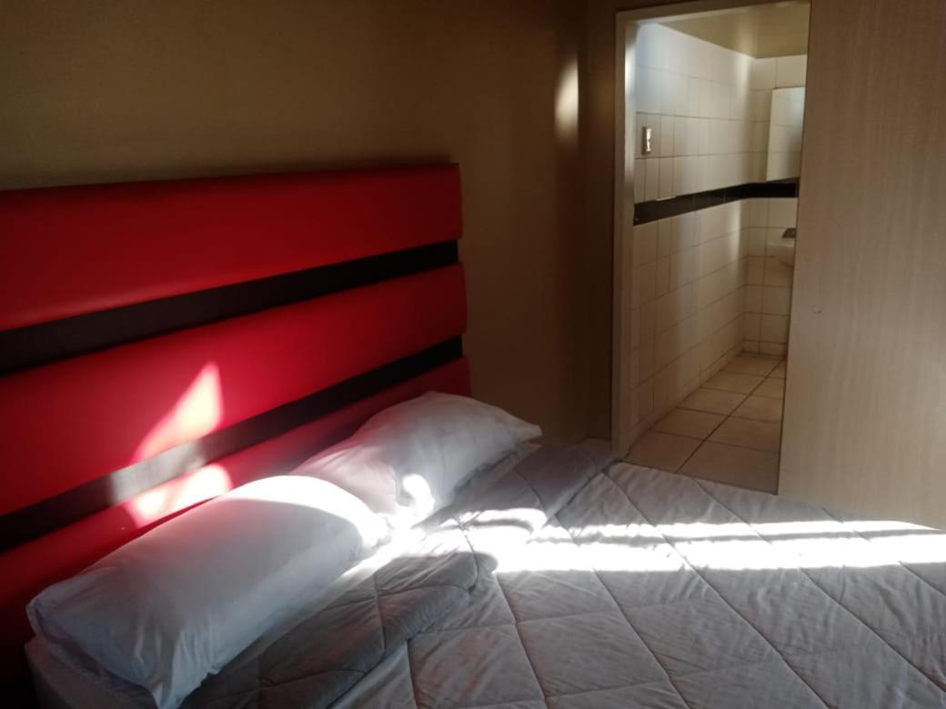 Ebony Guest House بريتوريا المظهر الخارجي الصورة