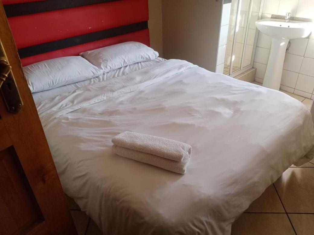 Ebony Guest House بريتوريا المظهر الخارجي الصورة