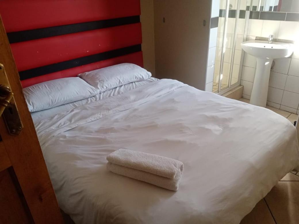 Ebony Guest House بريتوريا المظهر الخارجي الصورة